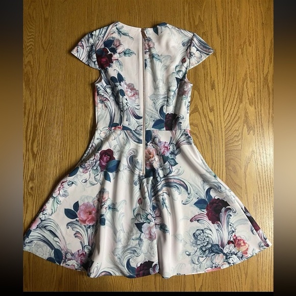 Ted Baker Fit And Flare Floral Dress US Size 2-4 - Picture 3 of 9